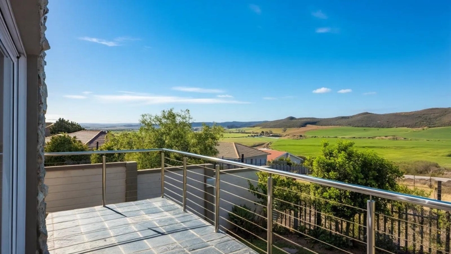 3 Bedroom Property for Sale in Reebok Western Cape